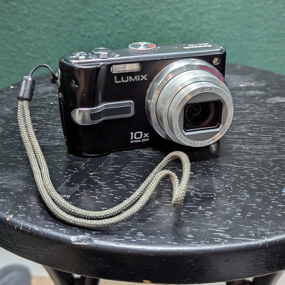 Panasonic Lumix DMC-TZ3 - Picture 4 of 7